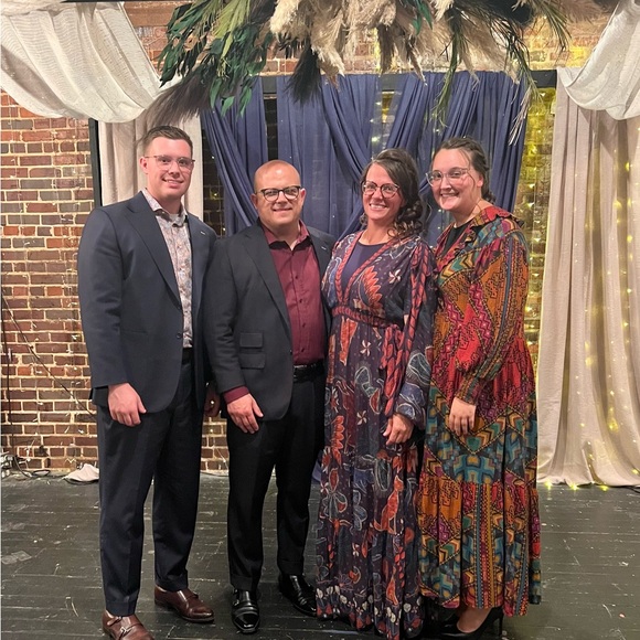 Meet your Posher, Andrew - Picture 3 of 7